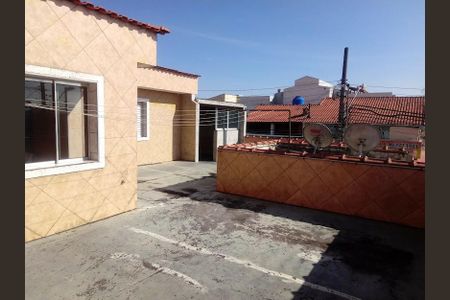 Casa à venda com 3 quartos, 181m² em Parque Novo Oratório, Santo André