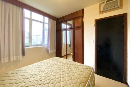 Quarto de kitnet/studio à venda com 1 quarto, 40m² em Savassi, Belo Horizonte