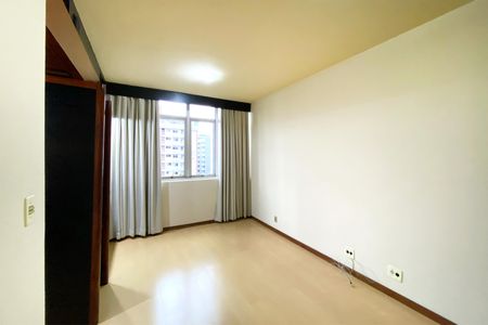 Sala de kitnet/studio à venda com 1 quarto, 40m² em Savassi, Belo Horizonte