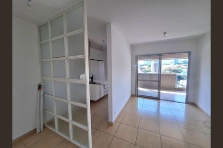 Apartamento para alugar com 80m², 2 quartos e 2 vagas
