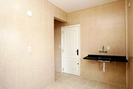 Apartamento à venda com 82m², 2 quartos e sem vagaCozinha