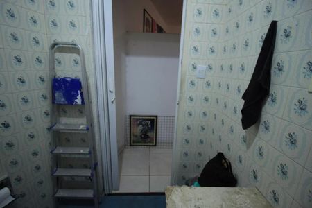 Casa à venda com 300m², 6 quartos e sem vagaBANHEIRO