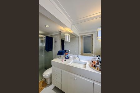 Apartamento à venda com 81m², 2 quartos e 1 vagaBanheiro da Suíte