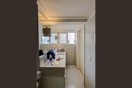 Apartamento à venda com 81m², 2 quartos e 1 vagaBanheiro da Suíte