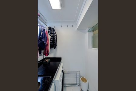 Apartamento à venda com 81m², 2 quartos e 1 vagaÁrea de Serviço