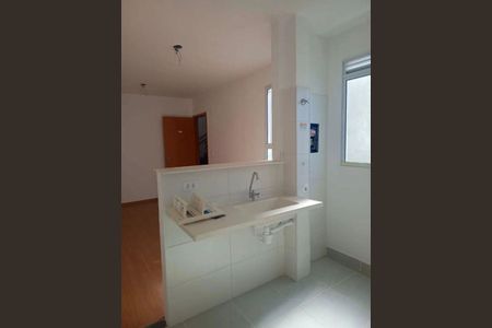 Cozinha  de apartamento para alugar com 2 quartos, 45m² em Jardim das Margaridas, Salvador