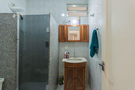 Apartamento para alugar com 60m², 2 quartos e sem vagaBanheiro