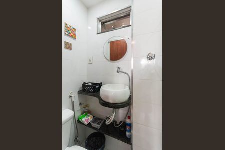 Apartamento para alugar com 60m², 2 quartos e sem vagaBanheiro Suíte