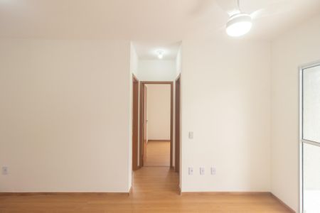 Sala de apartamento para alugar com 2 quartos, 44m² em Campo Grande, Rio de Janeiro