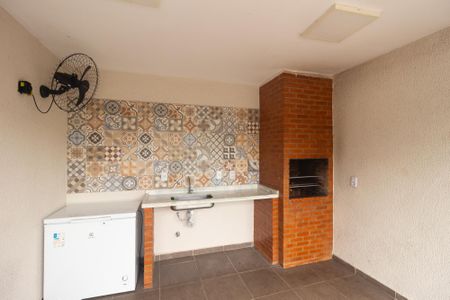 Apartamento para alugar com 44m², 2 quartos e 1 vagaÁrea comum - Churrasqueira