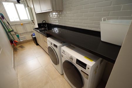 Apartamento à venda com 101m², 2 quartos e 2 vagasÁrea de Serviço