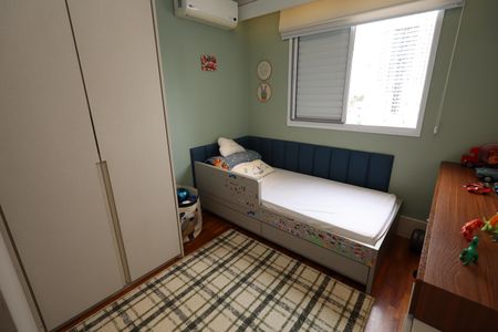 Quarto de apartamento à venda com 2 quartos, 101m² em Campestre, Santo André