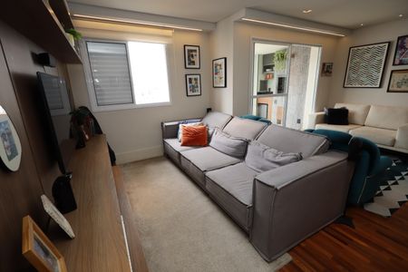 Sala de TV de apartamento à venda com 2 quartos, 101m² em Campestre, Santo André