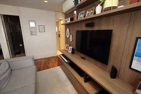 Apartamento à venda com 101m², 2 quartos e 2 vagasSala de TV