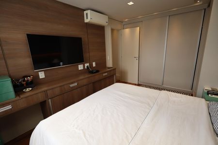 Apartamento à venda com 101m², 2 quartos e 2 vagasSuíte