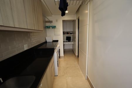 Apartamento à venda com 101m², 2 quartos e 2 vagasÁrea de Serviço