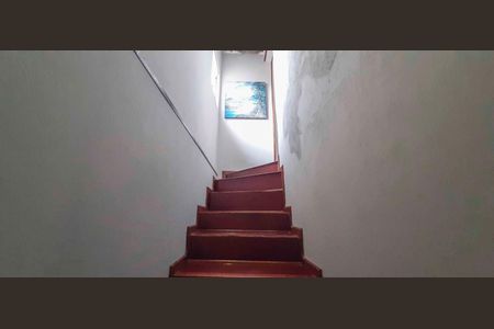 Acesso as Suítes de casa à venda com 2 quartos, 300m² em Veloso, Osasco