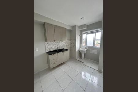 Cozinha de apartamento para alugar com 2 quartos, 32m² em Vila dos Andradas, São Paulo