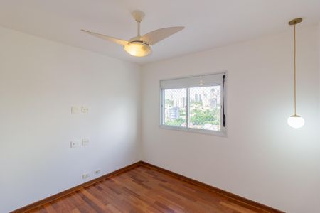 Apartamento para alugar com 120m², 3 quartos e 2 vagasSuíte