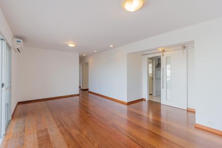 Sala de apartamento para alugar com 3 quartos, 120m² em Alto de Pinheiros, São Paulo