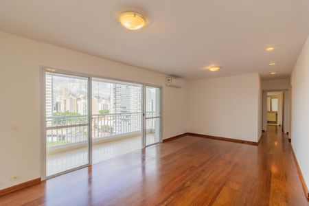 Sala de apartamento para alugar com 3 quartos, 120m² em Alto de Pinheiros, São Paulo