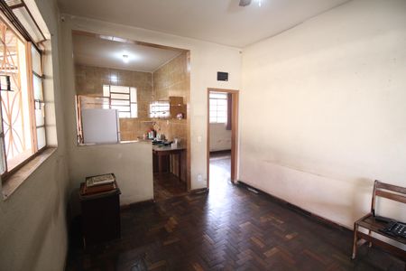 Copa de casa à venda com 3 quartos, 118m² em Industrial, Contagem