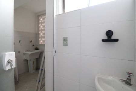 Apartamento à venda com 69m², 1 quarto e sem vaga Apartamento à venda com 69m², 1 quarto e sem vagaBanheiro da Área de Serviço