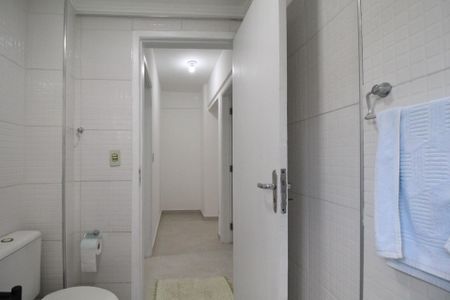 Apartamento à venda com 69m², 1 quarto e sem vaga Apartamento à venda com 69m², 1 quarto e sem vagaBanheiro