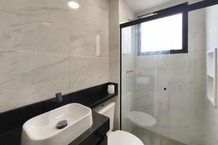 Banheiro de apartamento para alugar com 2 quartos, 43m² em Jardim Ipaussurama, Campinas