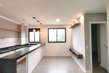 Sala de apartamento para alugar com 2 quartos, 43m² em Jardim Ipaussurama, Campinas