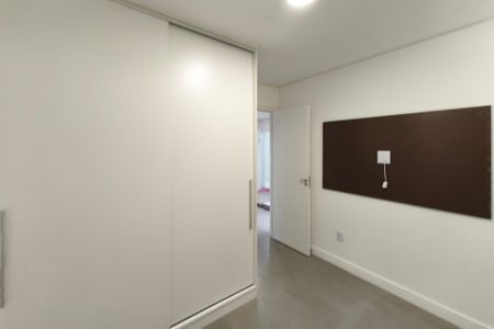 Quarto 1 de apartamento para alugar com 2 quartos, 43m² em Jardim Ipaussurama, Campinas
