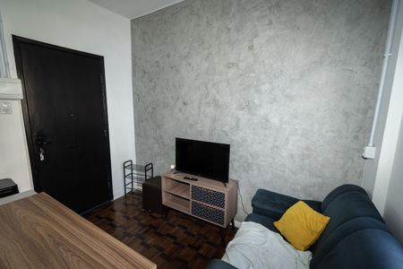 Sala de apartamento à venda com 1 quarto, 34m² em Floresta, Porto Alegre