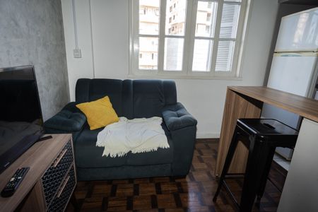 Sala de apartamento à venda com 1 quarto, 34m² em Floresta, Porto Alegre