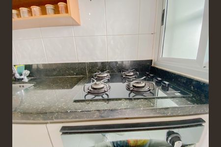 Apartamento à venda com 54m², 2 quartos e 1 vagaCozinha