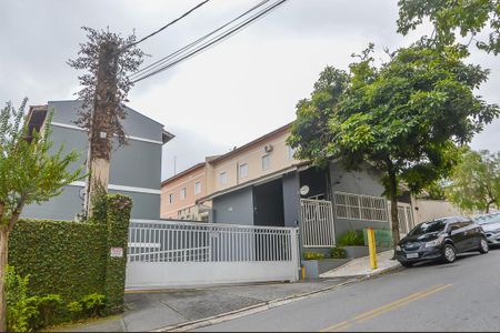 Casa de condomínio à venda com 126m², 3 quartos e 2 vagas Casa de condomínio à venda com 126m², 3 quartos e 2 vagasFachada e portaria
