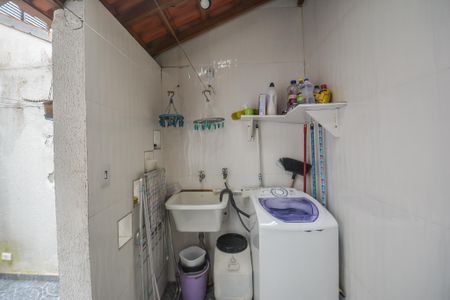 Casa de condomínio à venda com 126m², 3 quartos e 2 vagas Casa de condomínio à venda com 126m², 3 quartos e 2 vagasÁrea de Serviço