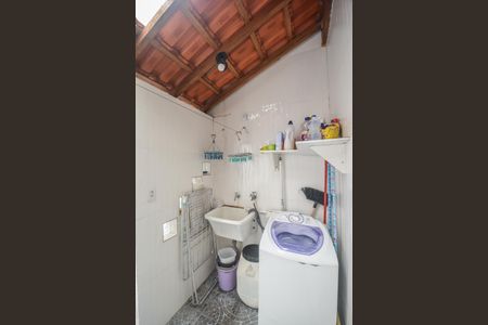 Casa de condomínio à venda com 126m², 3 quartos e 2 vagas Casa de condomínio à venda com 126m², 3 quartos e 2 vagasÁrea de Serviço
