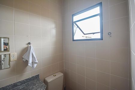 Casa de condomínio à venda com 126m², 3 quartos e 2 vagas Casa de condomínio à venda com 126m², 3 quartos e 2 vagasBanheiro da Suíte