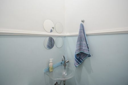 Casa de condomínio à venda com 126m², 3 quartos e 2 vagas Casa de condomínio à venda com 126m², 3 quartos e 2 vagasLavabo