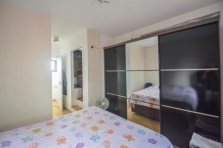 Casa de condomínio à venda com 126m², 3 quartos e 2 vagas Casa de condomínio à venda com 126m², 3 quartos e 2 vagasQuarto Suíte