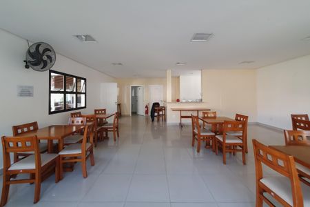 Casa de condomínio à venda com 126m², 3 quartos e 2 vagas Casa de condomínio à venda com 126m², 3 quartos e 2 vagasÁrea comum - Salão de festas