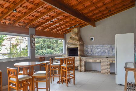 Casa de condomínio à venda com 126m², 3 quartos e 2 vagas Casa de condomínio à venda com 126m², 3 quartos e 2 vagasÁrea comum - Churrasqueira