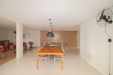 Apartamento para alugar com 35m², 2 quartos e sem vagaÁrea comum - Salão de festas