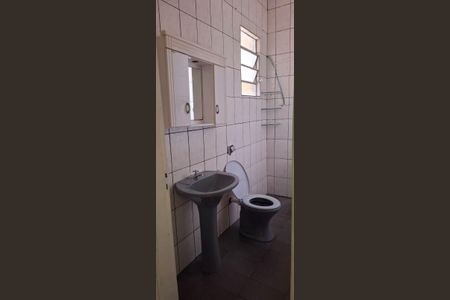 Casa para alugar com 55m², 1 quarto e sem vaga Casa para alugar com 55m², 1 quarto e sem vagaBanheiro