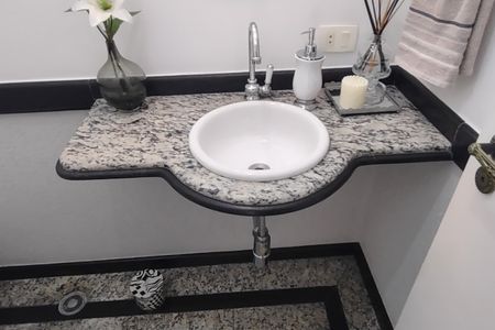 Casa à venda com 159m², 3 quartos e 2 vagasLavabo 1