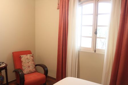 Casa à venda com 159m², 3 quartos e 2 vagasSuíte