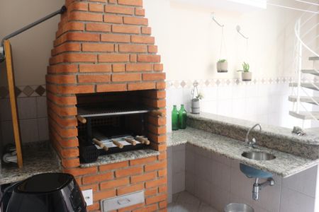 Casa à venda com 159m², 3 quartos e 2 vagasQuintal