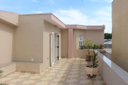 Casa à venda com 159m², 3 quartos e 2 vagasQuintal