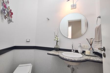 Casa à venda com 159m², 3 quartos e 2 vagasLavabo 1