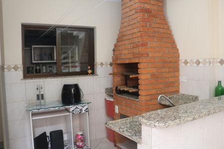 Casa à venda com 159m², 3 quartos e 2 vagasQuintal